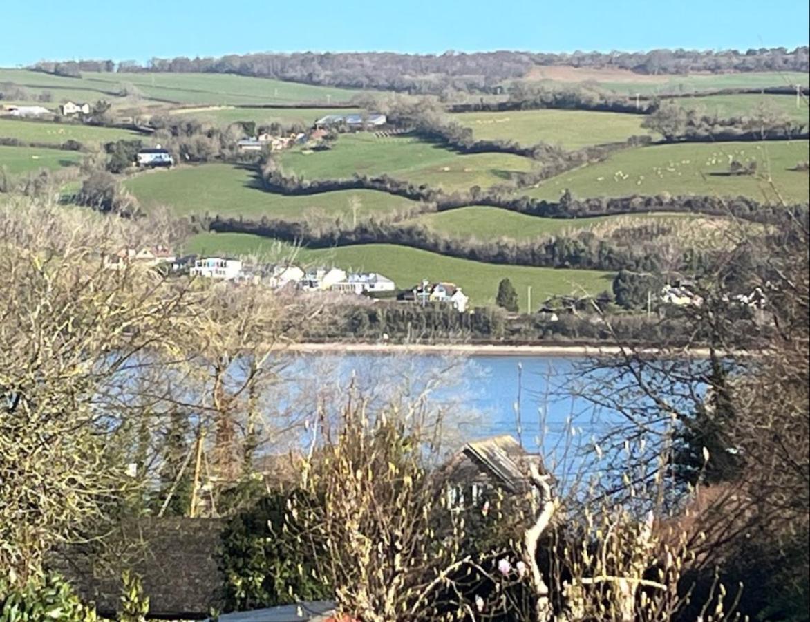 Superb Garden At The Moorings * Shaldon