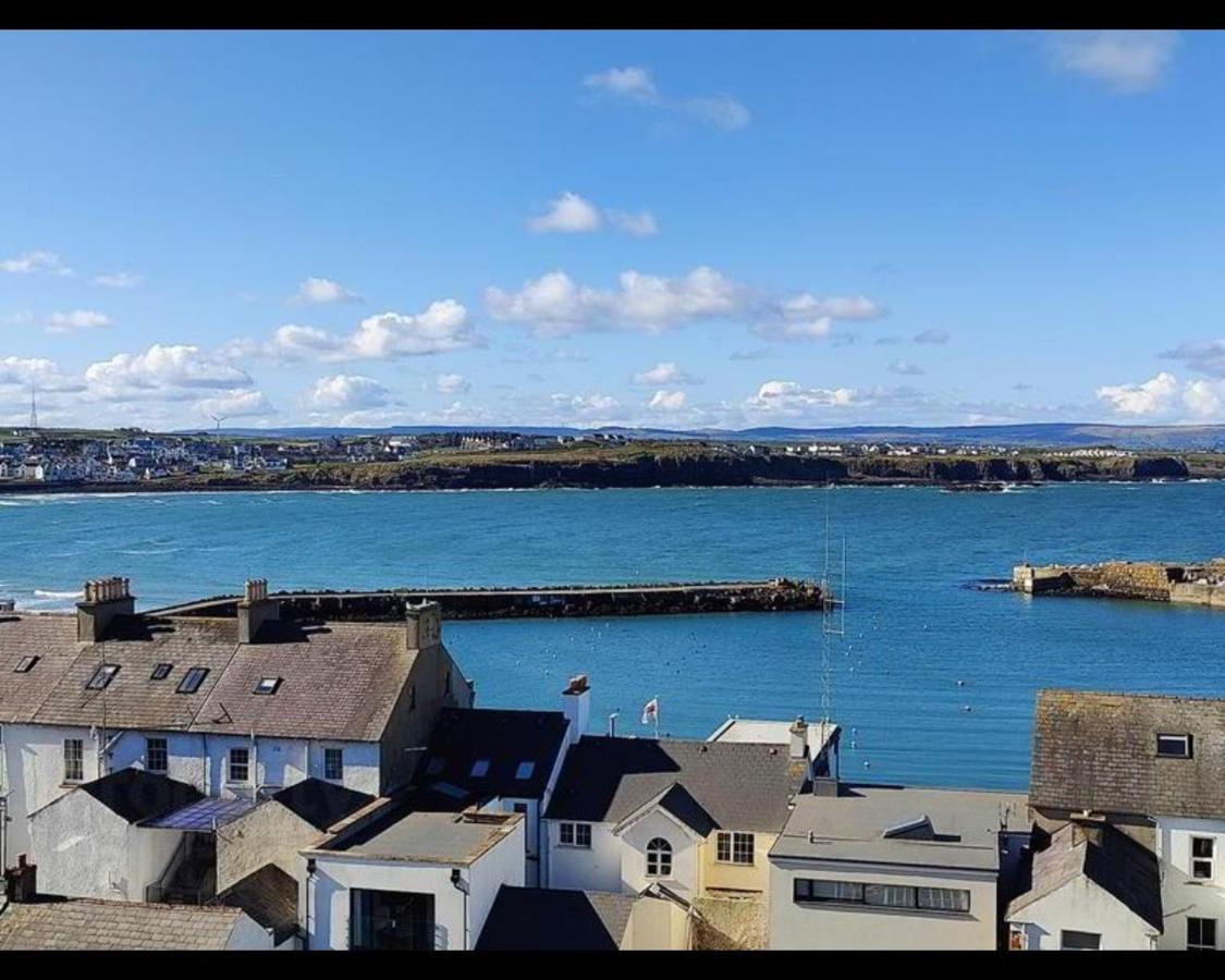 Apartment Penthouse Stunning Harbour & Atlantic Views Only 2 Mins Walk To Harbour & Ramore