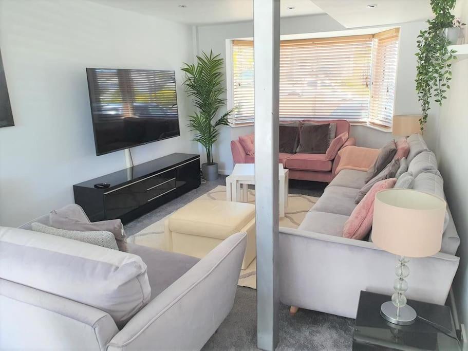 Wyvern House Holiday home Bude