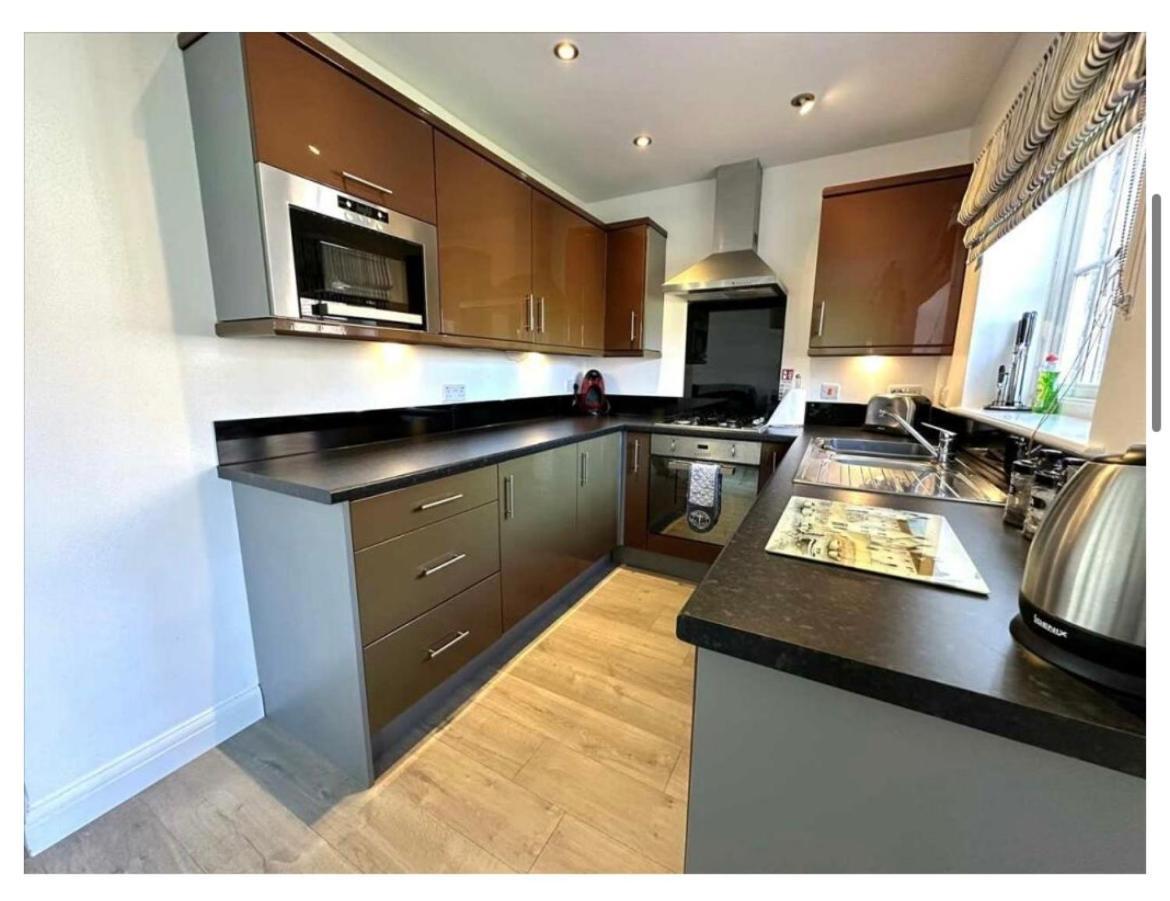 Holiday home Dream Weaver 2 Bedroomed On The Bay, With On-site Gym And Swimming Pool