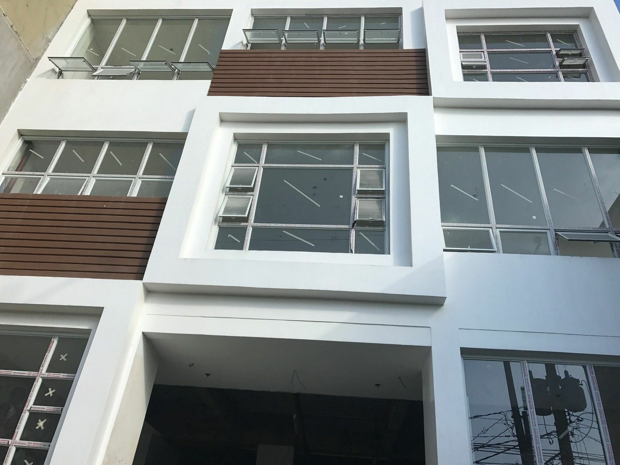 Hometown Morato - Quezon Hotel Quezon City