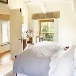 Tregadjack Farmhouse B And B