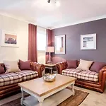 The Botanist Apartment Edinburgh Old Town 2 Bedroom Lift Parking Previously The Parkgate Residence