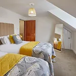 Host & Stay - Harbour View House