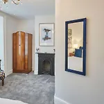 Host & Stay - The Gray Haven
