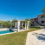 Terre Bianche With Private Pool And Whirlpool