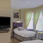Avenue House Guest House