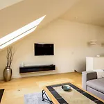 Ibris Mews