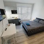 Southend On Sea - Westcliff Studios - Great Location