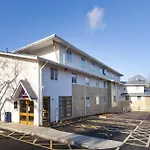 Premier Inn Christchurch / Highcliffe