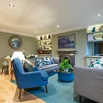 Beaches Brighton - Luxury Seafront Accommodation