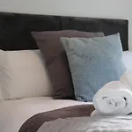Eve'S Corner