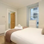 Joivy Modern And Airy Flat On The Historic Royal Mile