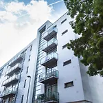 Penthouse In Liverpool City Centre - Free Parking - Balcony - By Happy Days