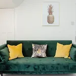 Boutique Getaway, Edge Of Old Town- 4Min Walk To Beach