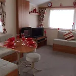 Dees Caravan Lettings. Kingfisher Oak 1059