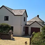 Barn Park Lodge