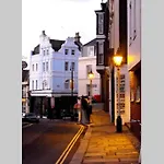 Stunning 18Th Century 5 Bed House Old-Town Hastings