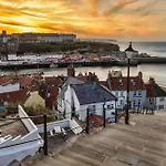 Cottages-Whitby