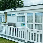 98 Hemsby Beach Holiday Lets, Bespoke Seaside Chalet