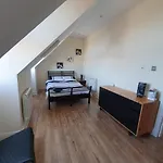 Marina Court La14 2Hl