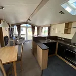 8 Berth Caravan Skegness Golden Palm Resort