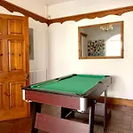 Glan Y Mor House
