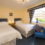 Cozy Holiday Home In Abersoch Britain With Private Garden
