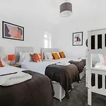 Staycation Apartments By Sasco