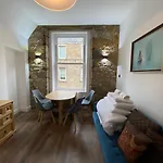 Portobello Apartment