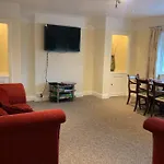 New Forest Spacious 2 Bed Flat