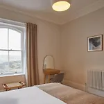 Host & Stay - Huntcliff View Apartment