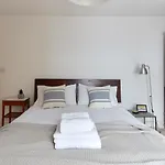 Pebble Cottage - A Few Mins To The Beach