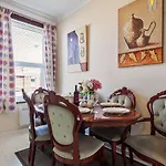 Comfortable Apartment In Blackpool Near Sea