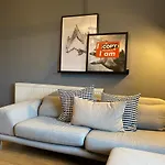 Alpheus Living: Newsham Apartment