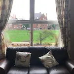 Kings Lodge Hotel