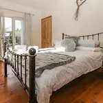 Honeysuckle Cottage
