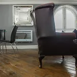 Portside Apartment - Parking - By Brighton Holiday Lets