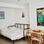Trendy Studio Flat In Kemptown Village