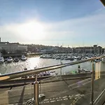 Harbourside Haven Apartment 3