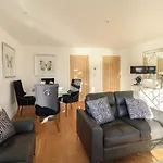 Harbourside Haven Apartment 3
