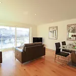 Harbourside Haven Apartment 4