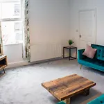 St Marys Walk House