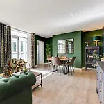 2 Bedroom Cosy Apartment, Powis Square - Brighton