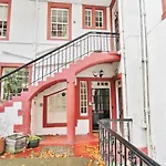 3 Bed Apt In Historic Ramsay Garden