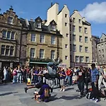 Cozy 2 Bedroom Apartment At Heart Of The Edinburgh