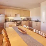 Host & Stay - The Scuttlebutt Townhouse