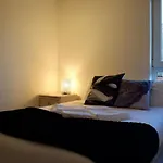 2 Bedroom Flat With Balcony Views Of Arthur'S Seat
