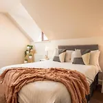 Elliot Suite No9 - Donnini Apartments