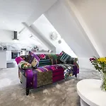 The Penthouse - Panorama Hotel - 1 Bedroom Apartment - Tenby